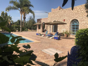 Villa des 1001 Étoiles à Essaouira - grande piscine